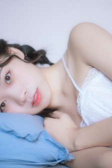 美女胸18以下禁止看禁网站